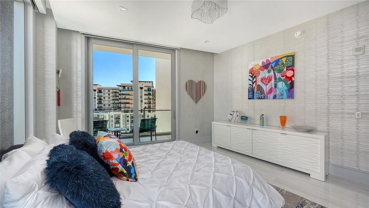 401 Quay  Commons, Unit 805, Sarasota, FL 34236 Photo