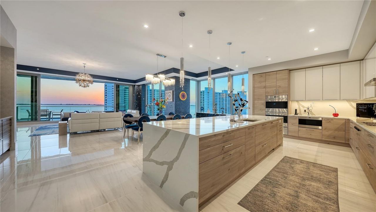 401 Quay  Commons, Unit 805, Sarasota, FL 34236 Photo