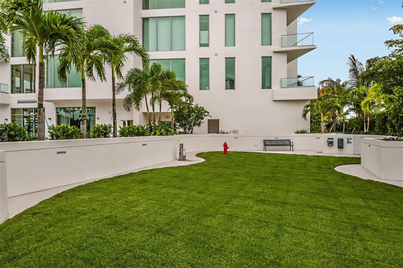 401 Quay  Commons, Unit 805, Sarasota, FL 34236 Photo
