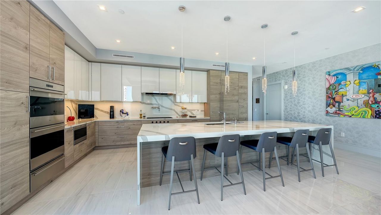 401 Quay  Commons, Unit 805, Sarasota, FL 34236 Photo