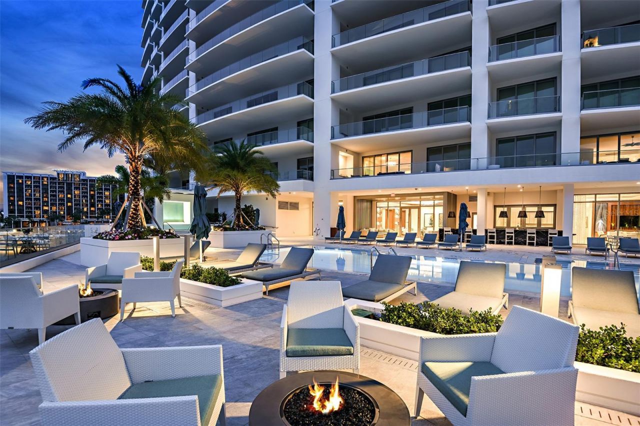 401 Quay  Commons, Unit 805, Sarasota, FL 34236 Photo