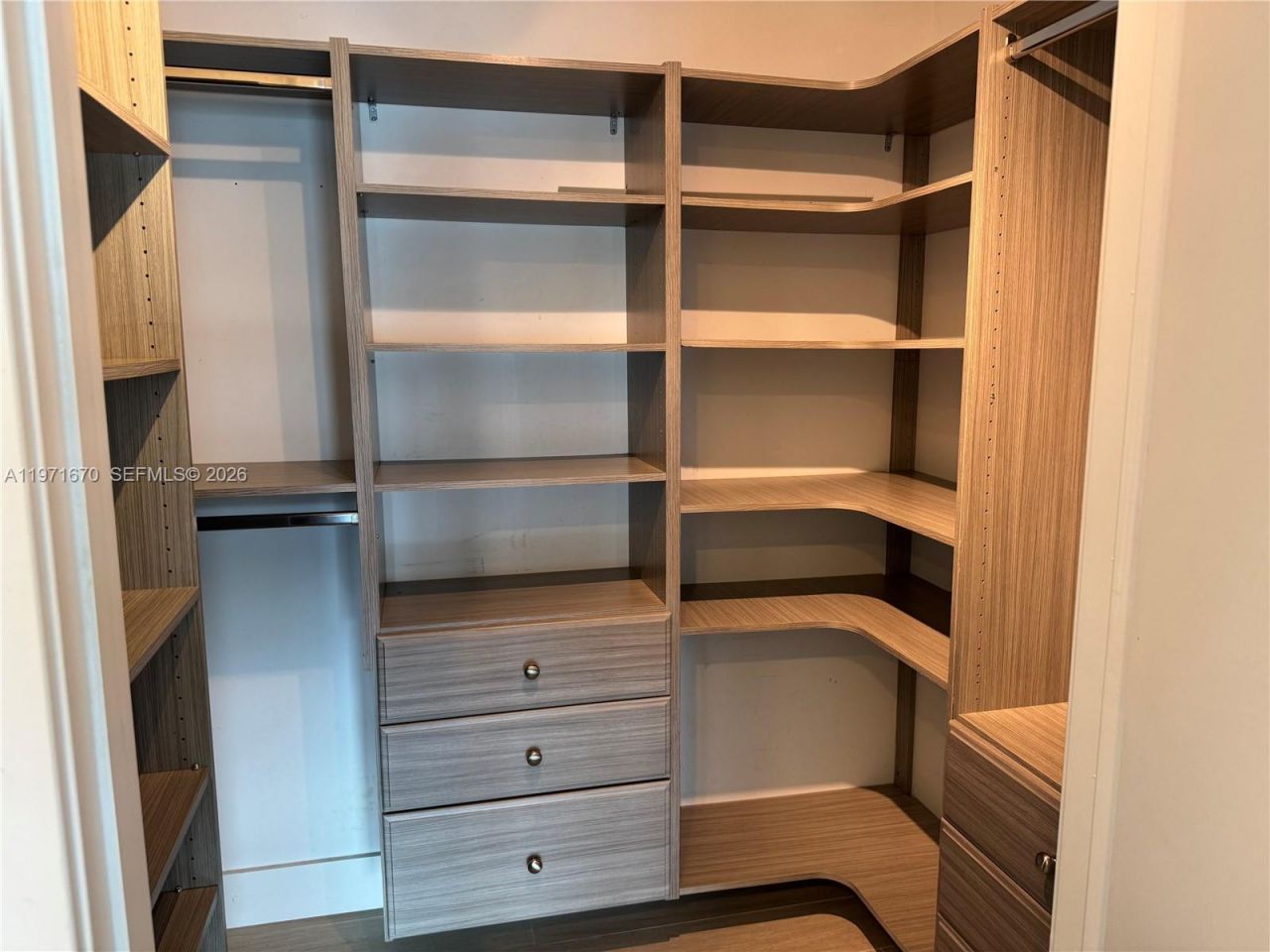 460 NE 28th St , Unit 3906, Miami, FL 33137 Photo