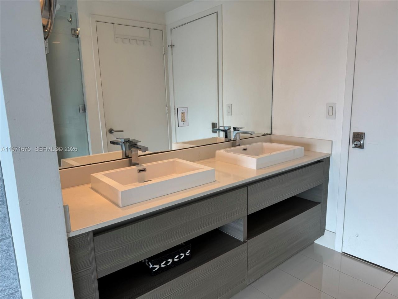 460 NE 28th St , Unit 3906, Miami, FL 33137 Photo