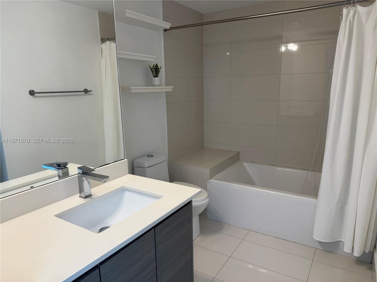 460 NE 28th St , Unit 3906, Miami, FL 33137 Photo