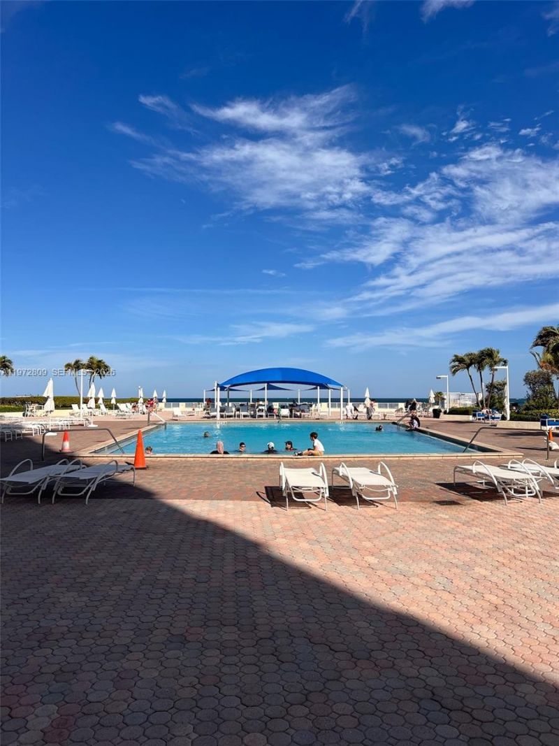 3180 S Ocean Dr, Unit 1418, Hallandale Beach, FL 33009 Photo