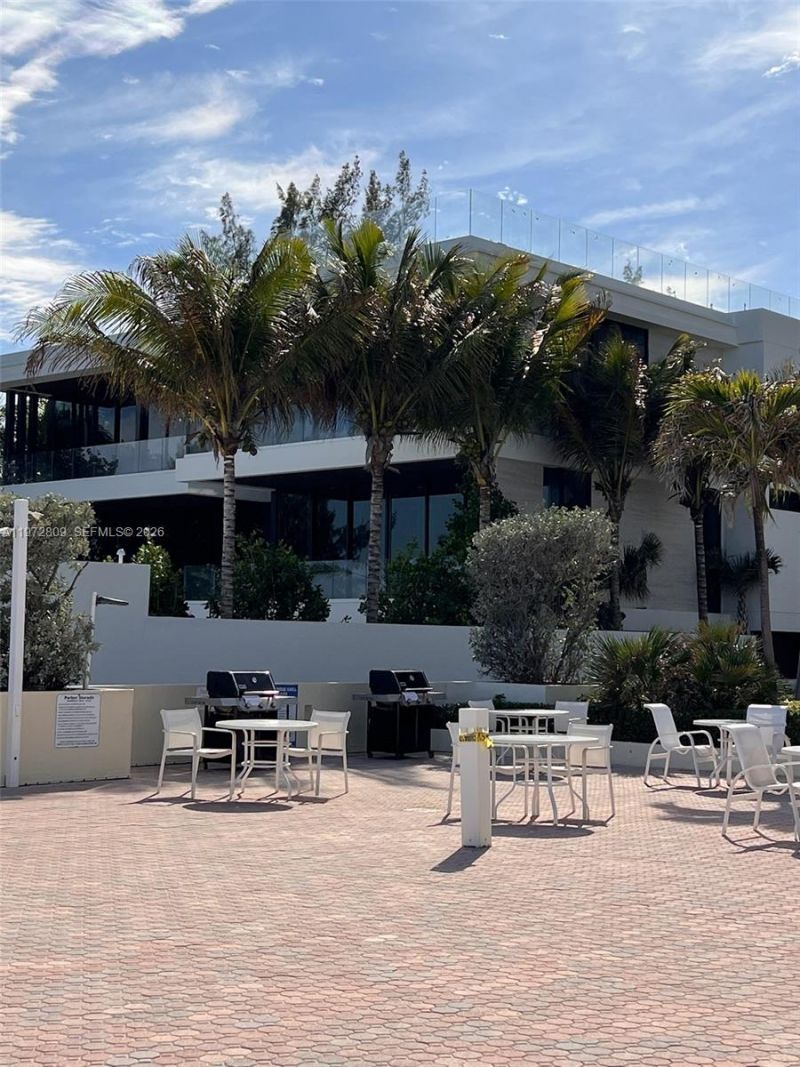 3180 S Ocean Dr, Unit 1418, Hallandale Beach, FL 33009 Photo