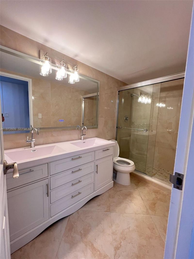 3180 S Ocean Dr, Unit 1418, Hallandale Beach, FL 33009 Photo