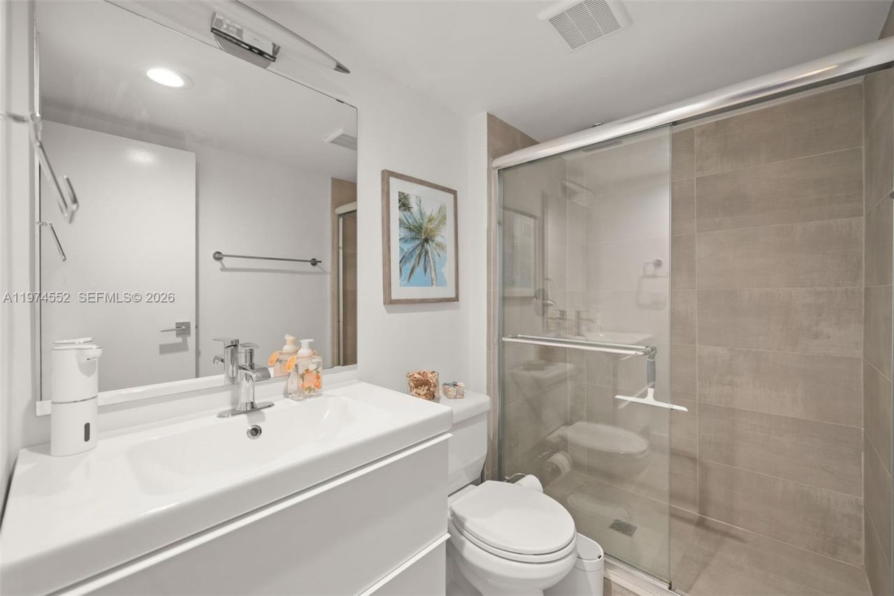 20500 W Country Club Dr, Unit 311, Aventura, FL 33180 Photo