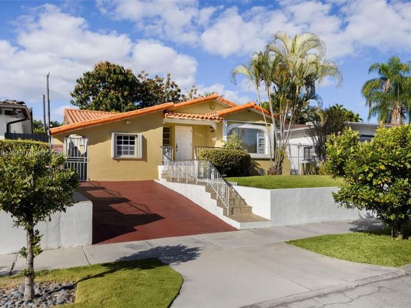 2367 SW 23rd Ter , Miami, FL 33145