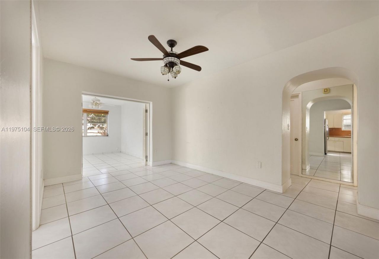 2367 SW 23rd Ter , Miami, FL 33145 Photo