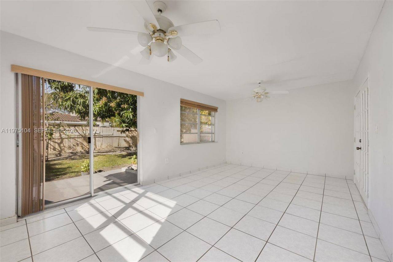 2367 SW 23rd Ter , Miami, FL 33145 Photo