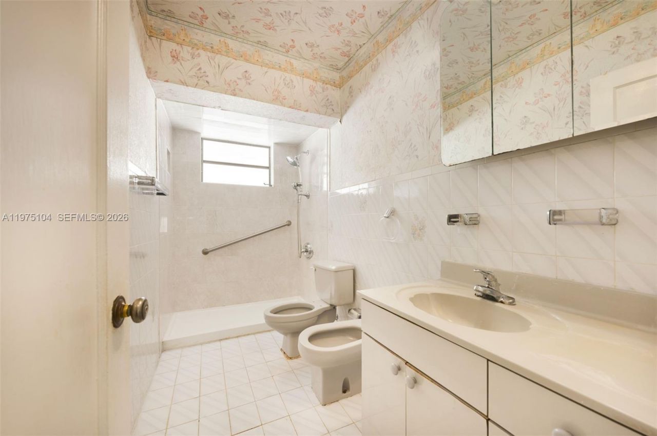 2367 SW 23rd Ter , Miami, FL 33145 Photo