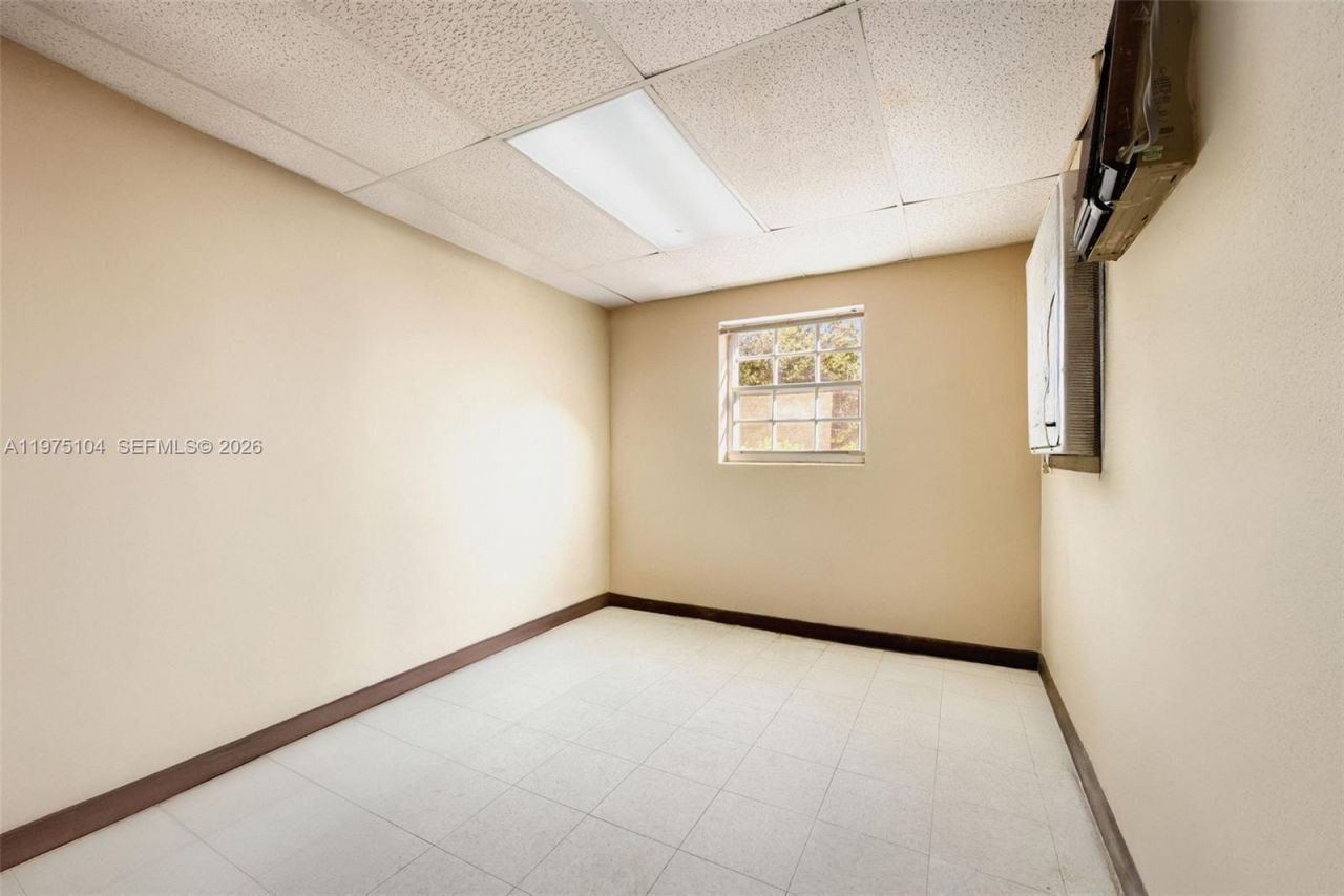 2367 SW 23rd Ter , Miami, FL 33145 Photo