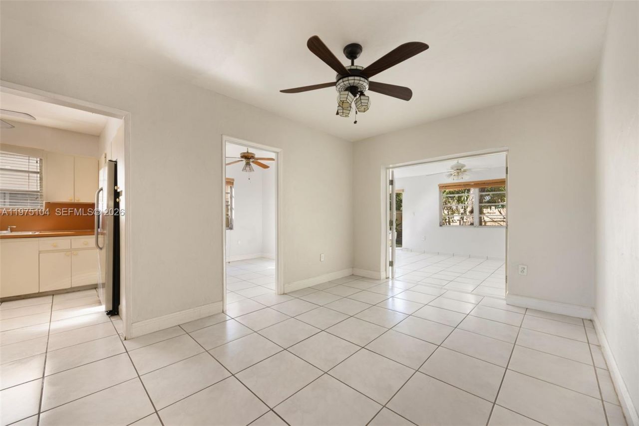 2367 SW 23rd Ter , Miami, FL 33145 Photo