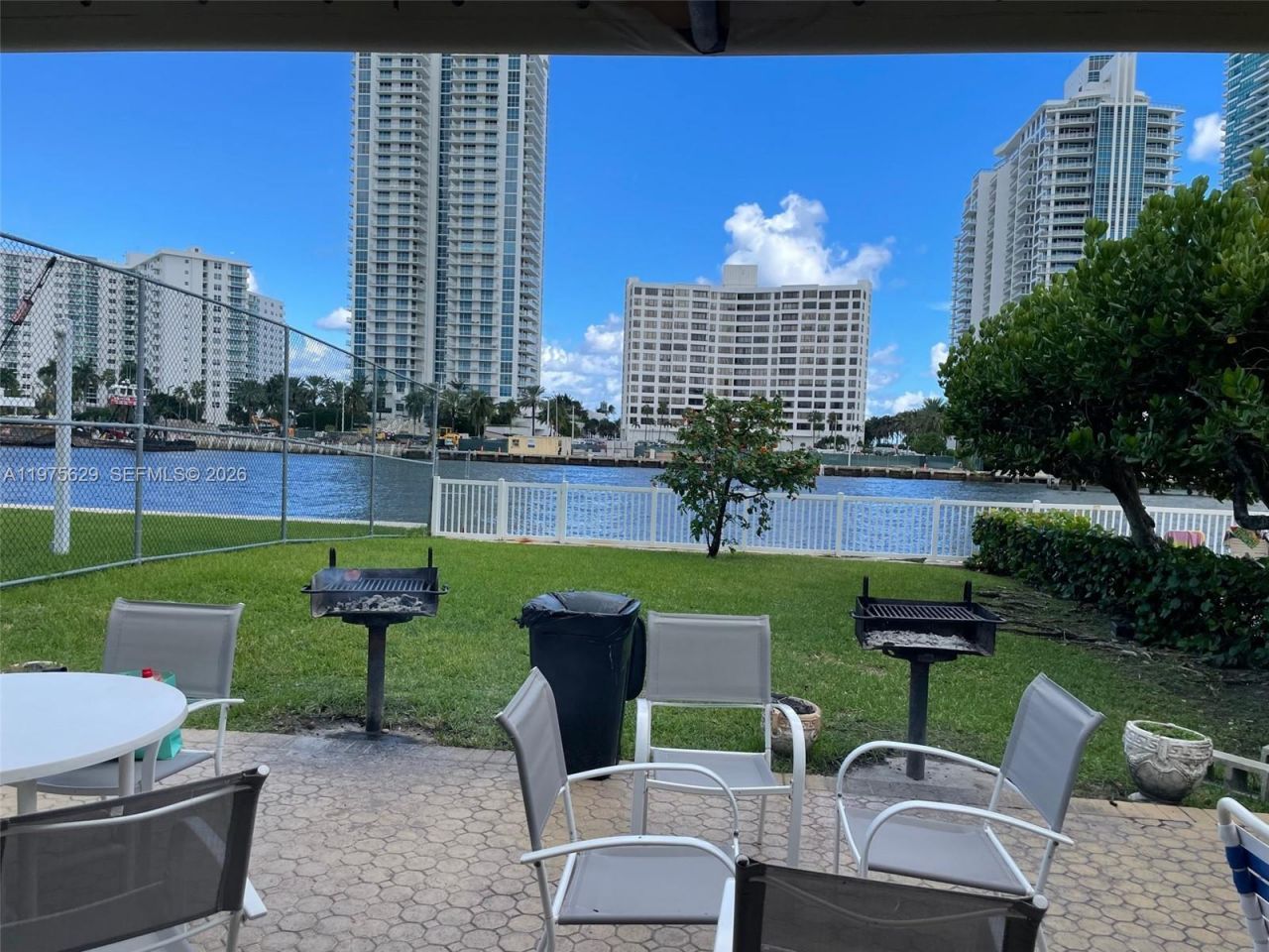 400 Leslie Dr, Unit 1105, Hallandale Beach, FL 33009 Photo