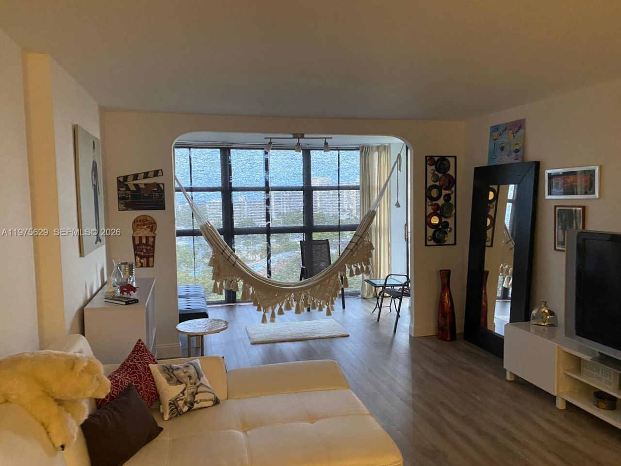 400 Leslie Dr, Unit 1105, Hallandale Beach, FL 33009 Photo