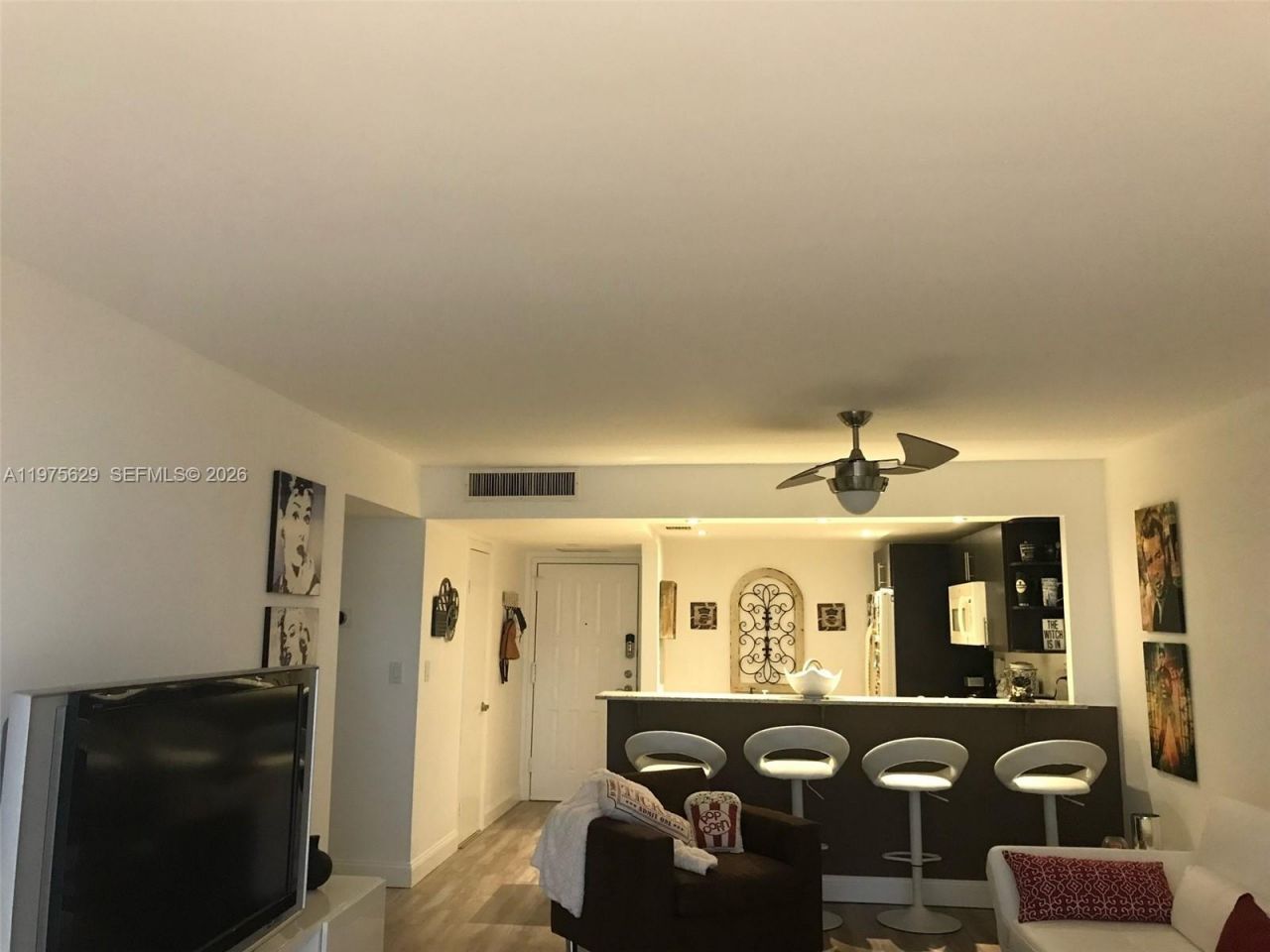 400 Leslie Dr, Unit 1105, Hallandale Beach, FL 33009 Photo