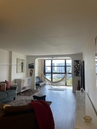 400 Leslie Dr, Unit 1105, Hallandale Beach, FL 33009 Photo