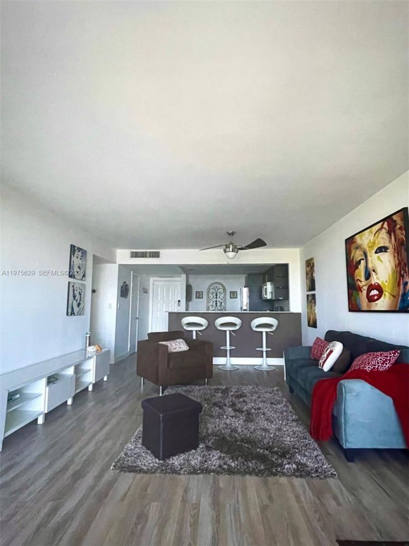 400 Leslie Dr, Unit 1105, Hallandale Beach, FL 33009 Photo