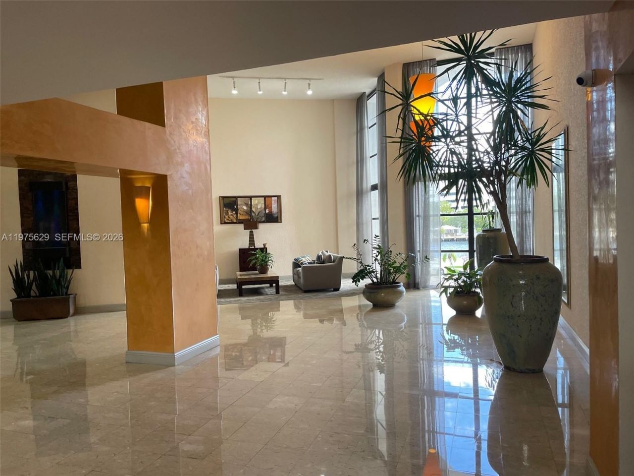 400 Leslie Dr, Unit 1105, Hallandale Beach, FL 33009 Photo