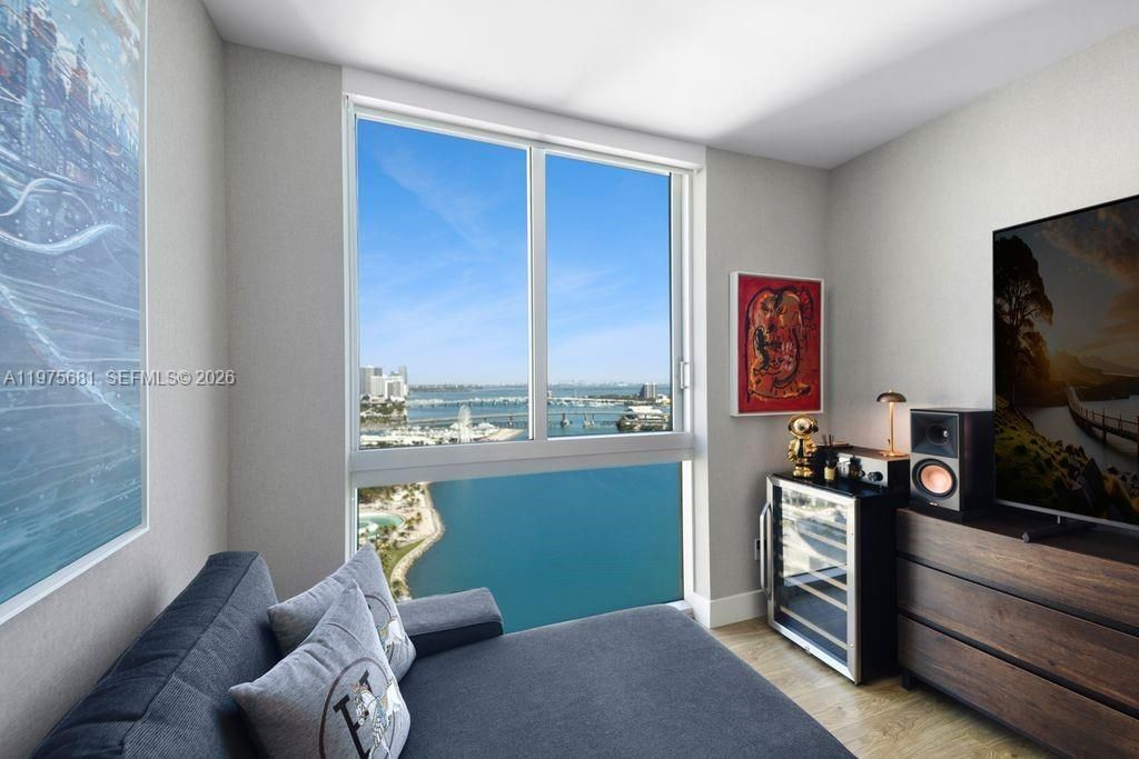 335 S Biscayne Blvd , Unit 3012, Miami, FL 33131 Photo