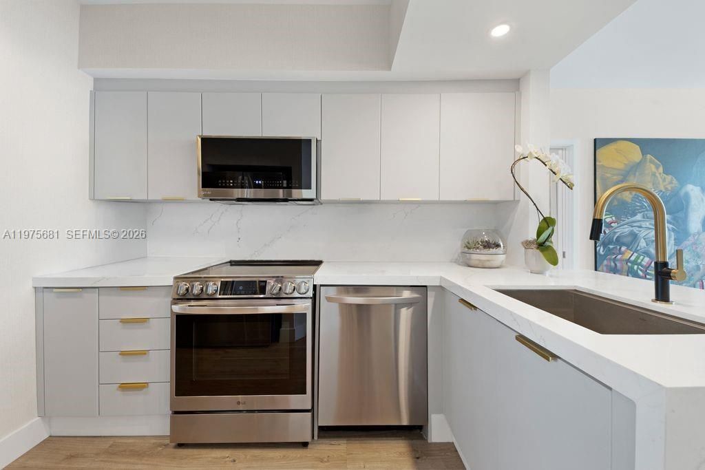 335 S Biscayne Blvd , Unit 3012, Miami, FL 33131 Photo