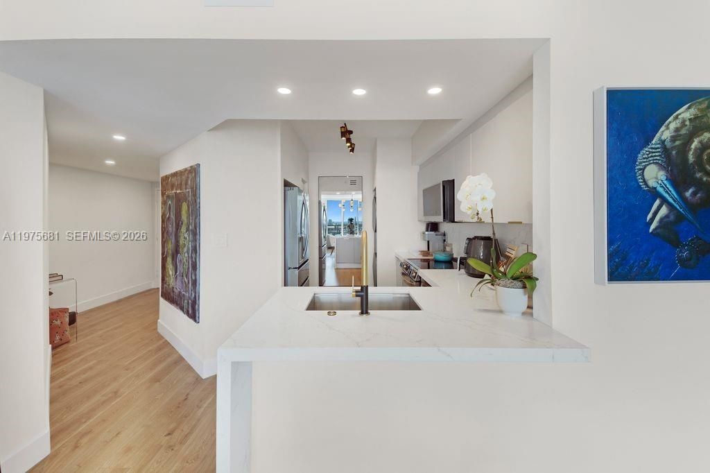 335 S Biscayne Blvd , Unit 3012, Miami, FL 33131 Photo