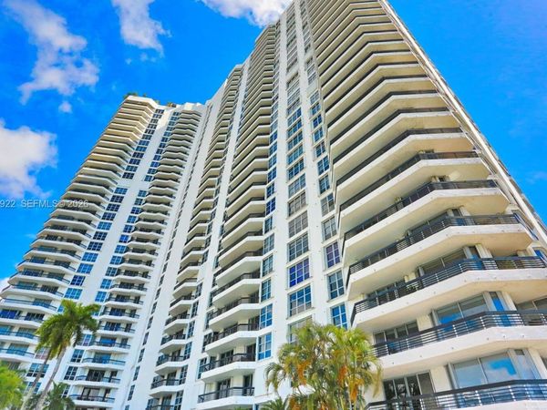 3530 Mystic Pointe Dr, Unit 2807, Aventura, FL 33180