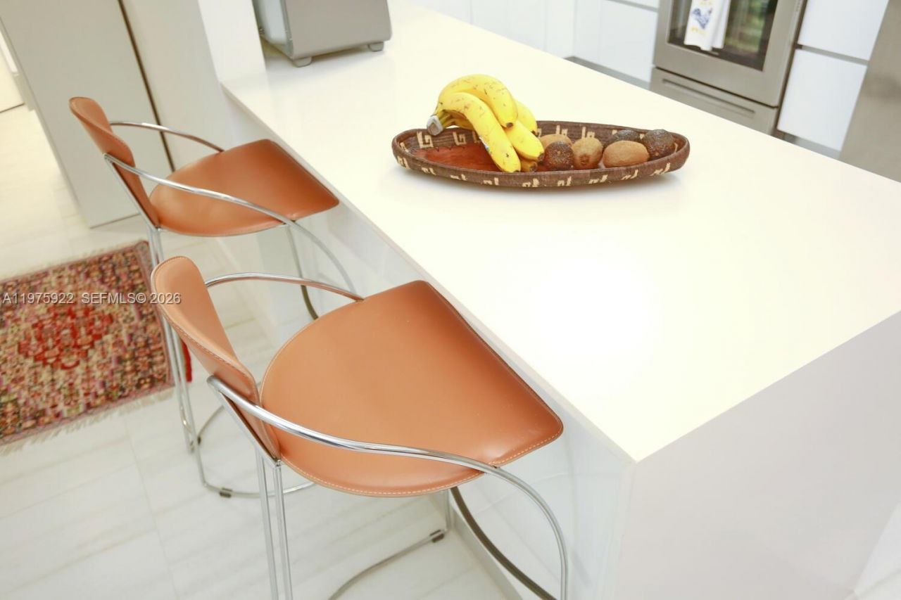 3530 Mystic Pointe Dr, Unit 2807, Aventura, FL 33180 Photo