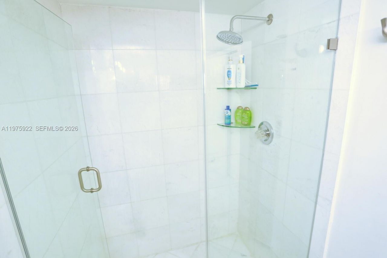 3530 Mystic Pointe Dr, Unit 2807, Aventura, FL 33180 Photo