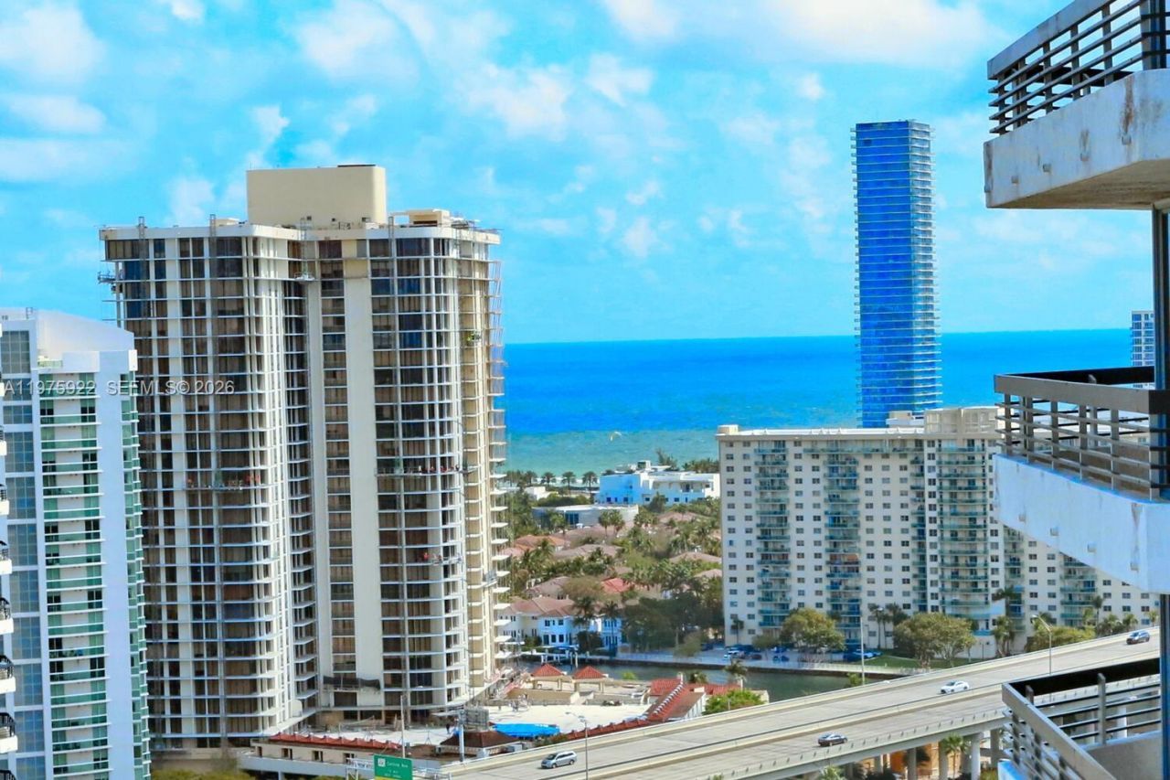 3530 Mystic Pointe Dr, Unit 2807, Aventura, FL 33180 Photo