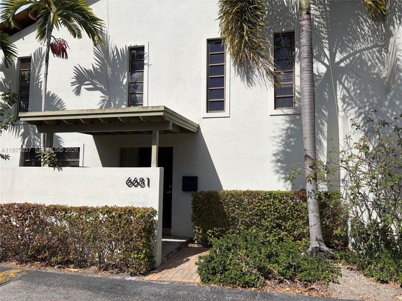 6681 SW 71st Ln, Unit 16, South Miami, FL 33143 Photo