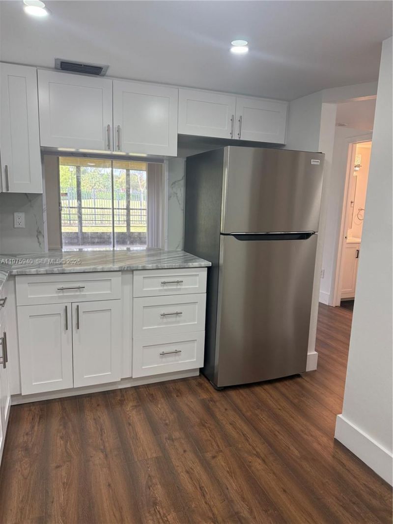 3490 Foxcroft Rd, Unit B114, Miramar, FL 33025 Photo