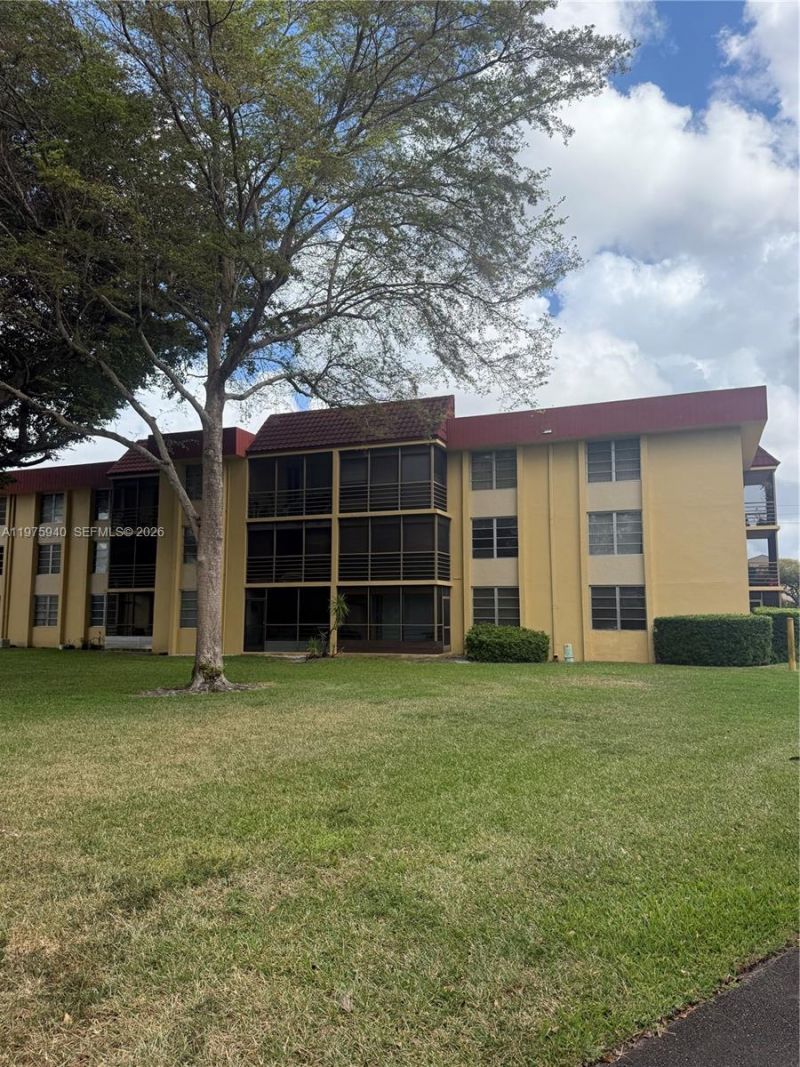 3490 Foxcroft Rd , Unit B114, Miramar, FL 33025 Photo