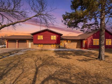 22364 45th Avenue, Saint Augusta, MN 56301