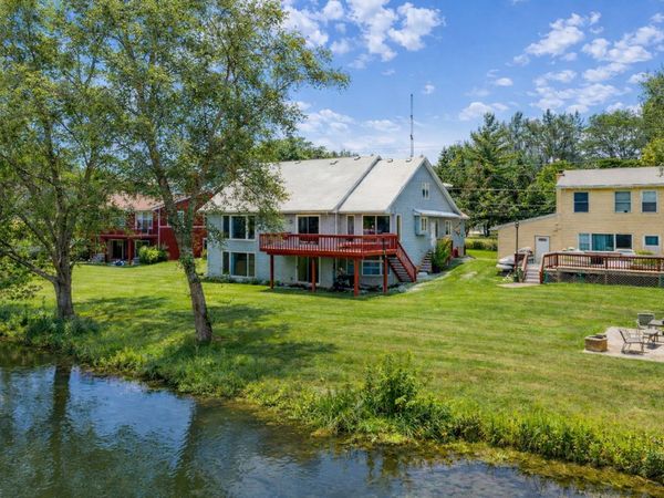 187 Hilltop Drive , Lake In The Hills, IL 60156