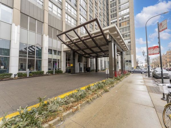 655 W Irving Park Road , Unit 1608, Chicago, IL 60613