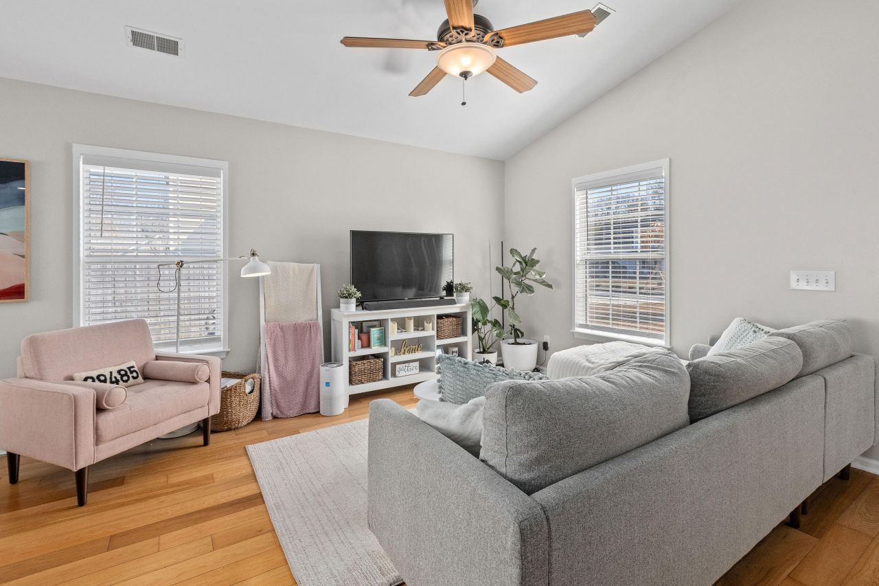 534 Beverly Drive Photo 4