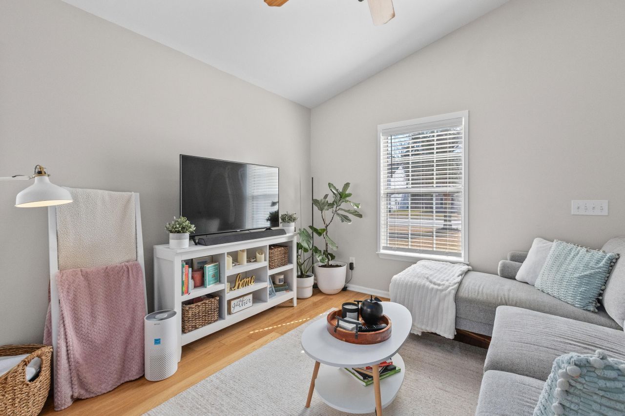 534 Beverly Drive Photo 6