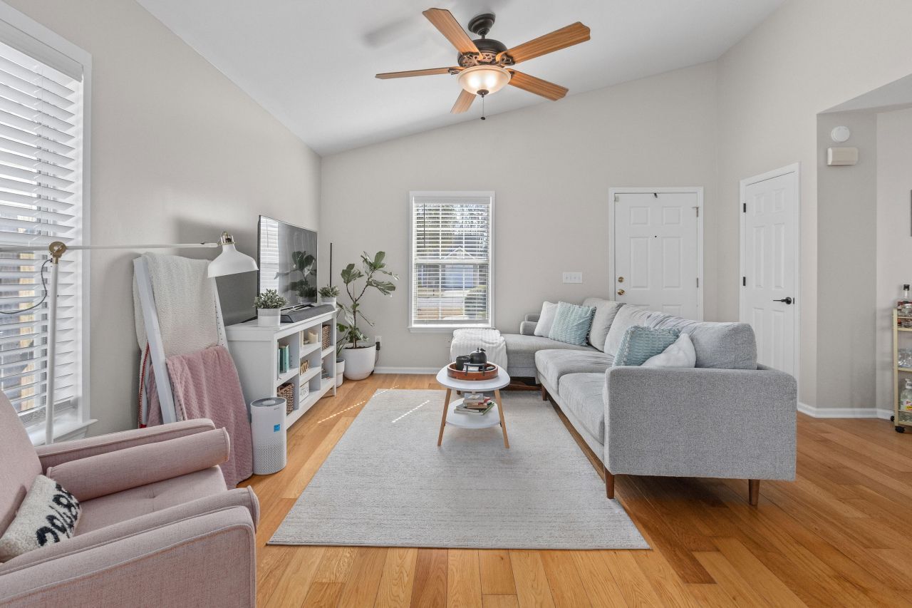 534 Beverly Drive Photo 6