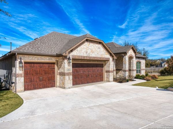 101 El Cielo, Boerne, TX 78006