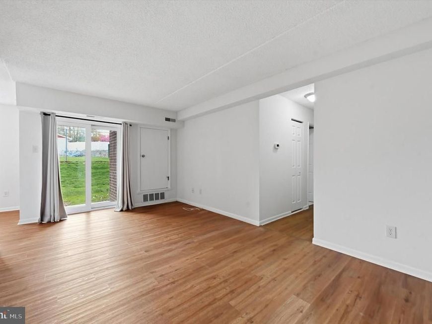 2402 Pond View Drive, Unit 2402, West Chester, PA 19382 Main Photo
