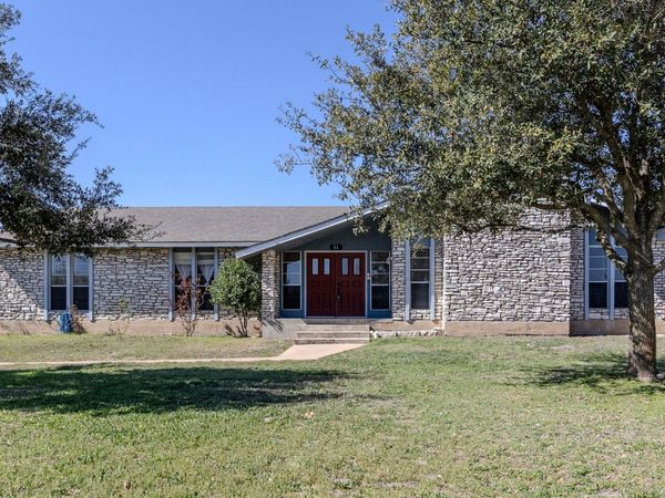 81 Family CIR, Hutto, TX 78634