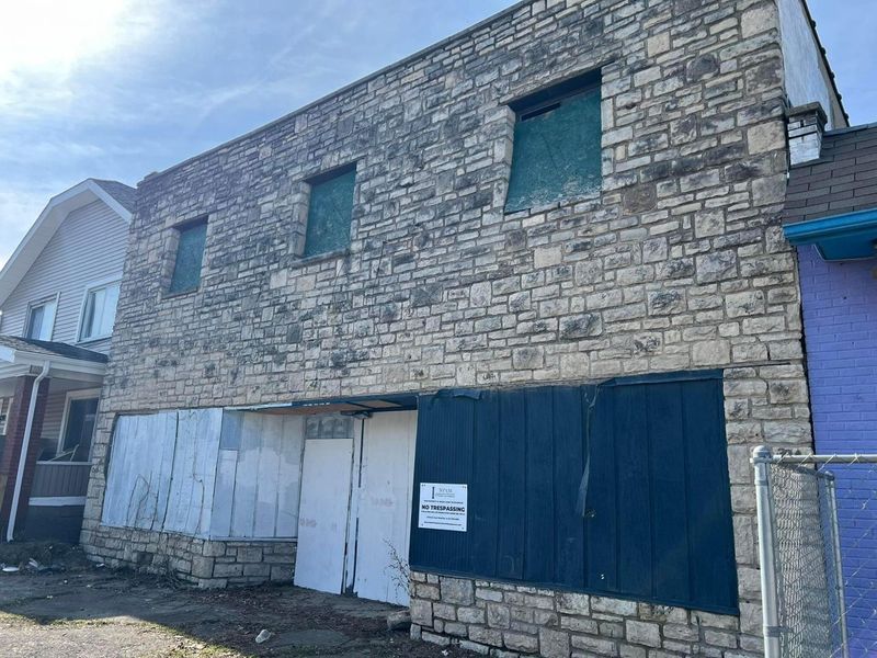 2165 Cleveland Avenue , Columbus, OH 43211 Photo 2