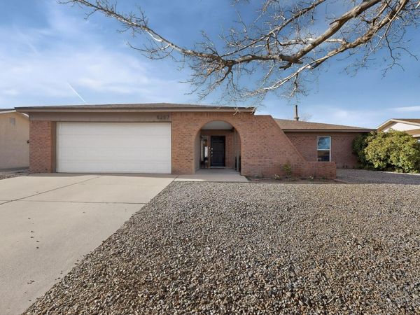 5207 Sooner Trail NW, Albuquerque, NM 87120