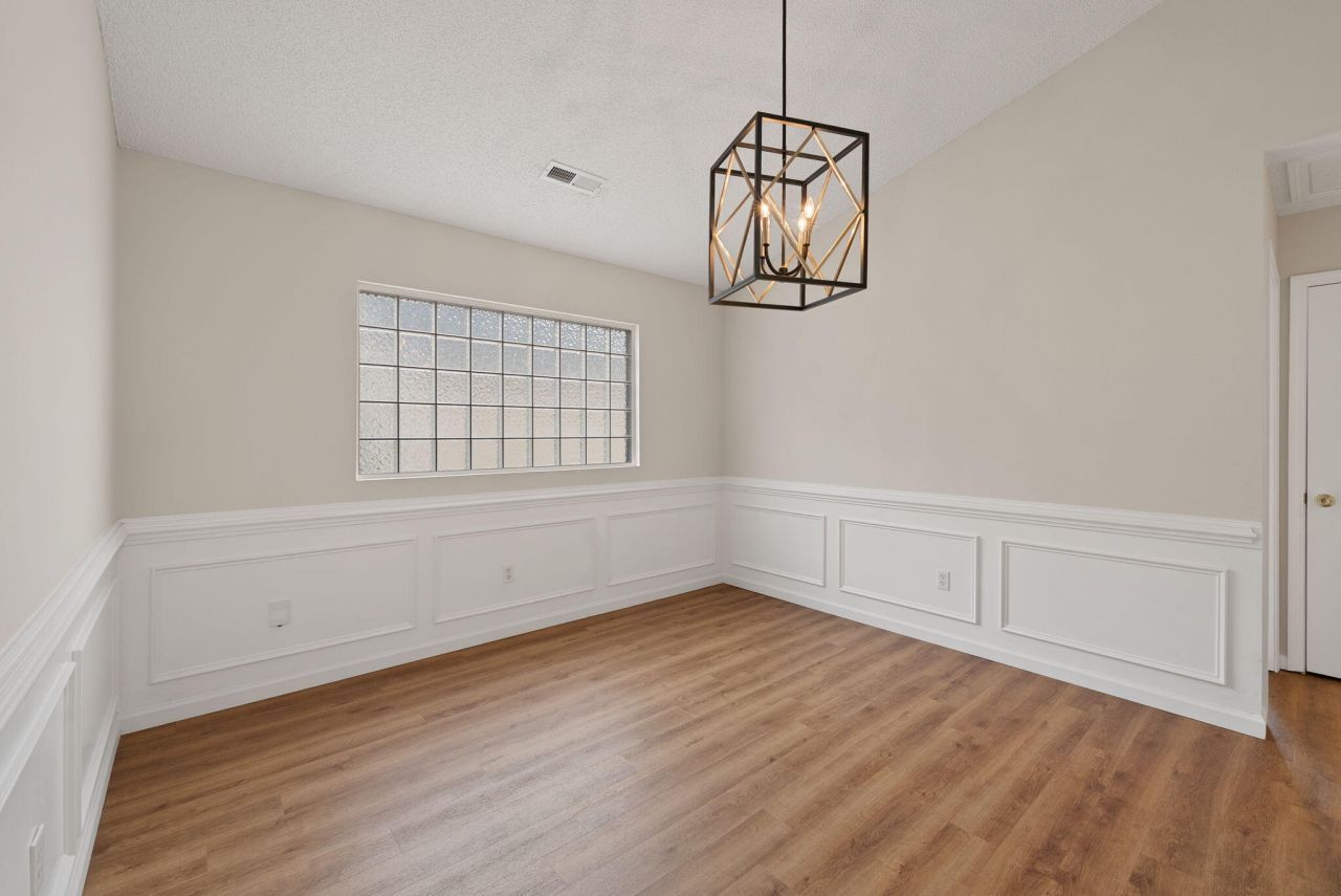 327 Savannah River Drive Photo 11