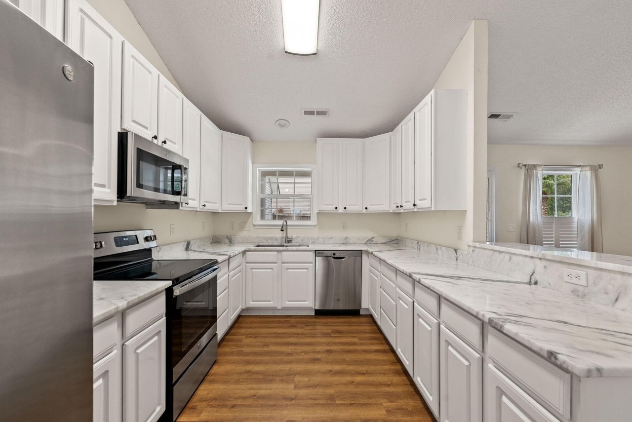 327 Savannah River Drive Photo 8