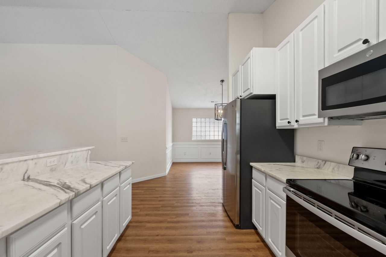 327 Savannah River Drive Photo 9