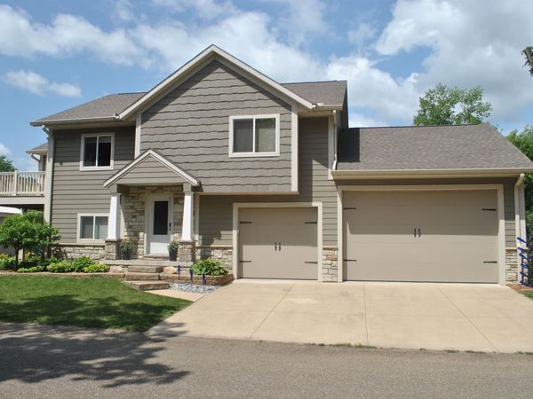 405 Timberlane Road, Guttenberg, IA 52052
