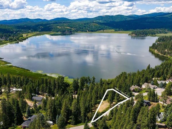 NKA W Woodlake Dr, Hauser, ID 83854